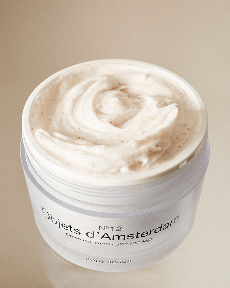 8718546667886BodyScrubObjetsAmsterdam200mlcampaignshot1768x960