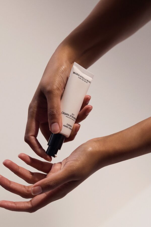 2411_MSM06_039 Caring Hand Cream by Objets d’Amsterdam 50 ml