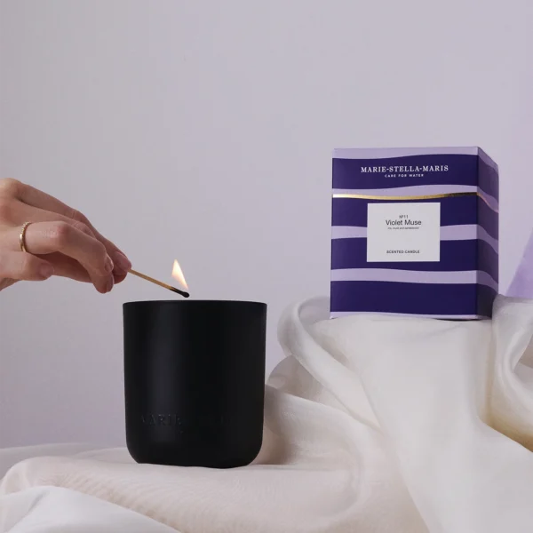 Limited_Edition_No.08_Violet_Muse_campaignshot_5_768x960_e6b4d822-39b4-41d7-9a5c-6a11da7a982c_1296x Violet Muse Scented Candle, 300 g